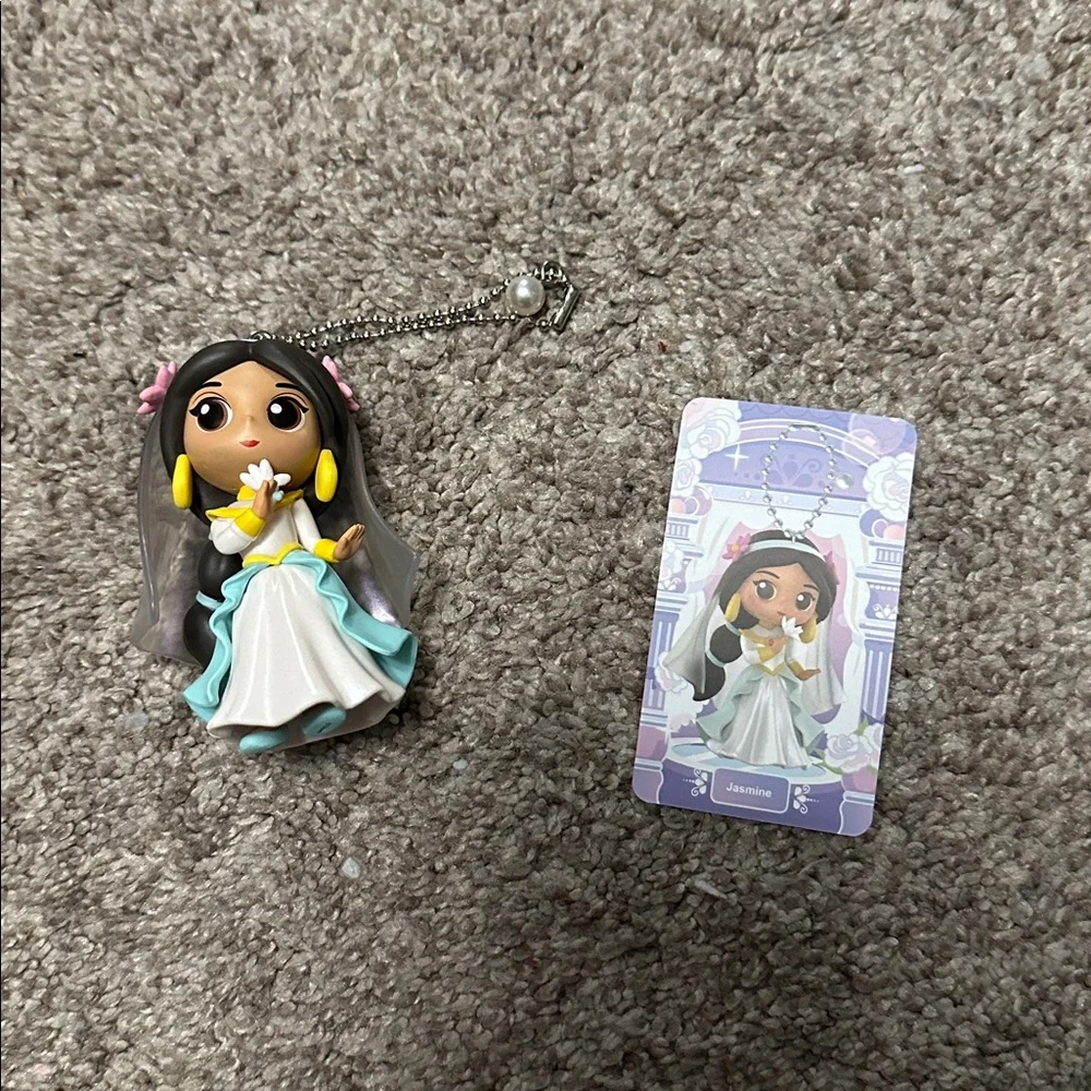 Miniso Disney Princess Jasmine Bag Charm Keychain - Picture 2 of 4